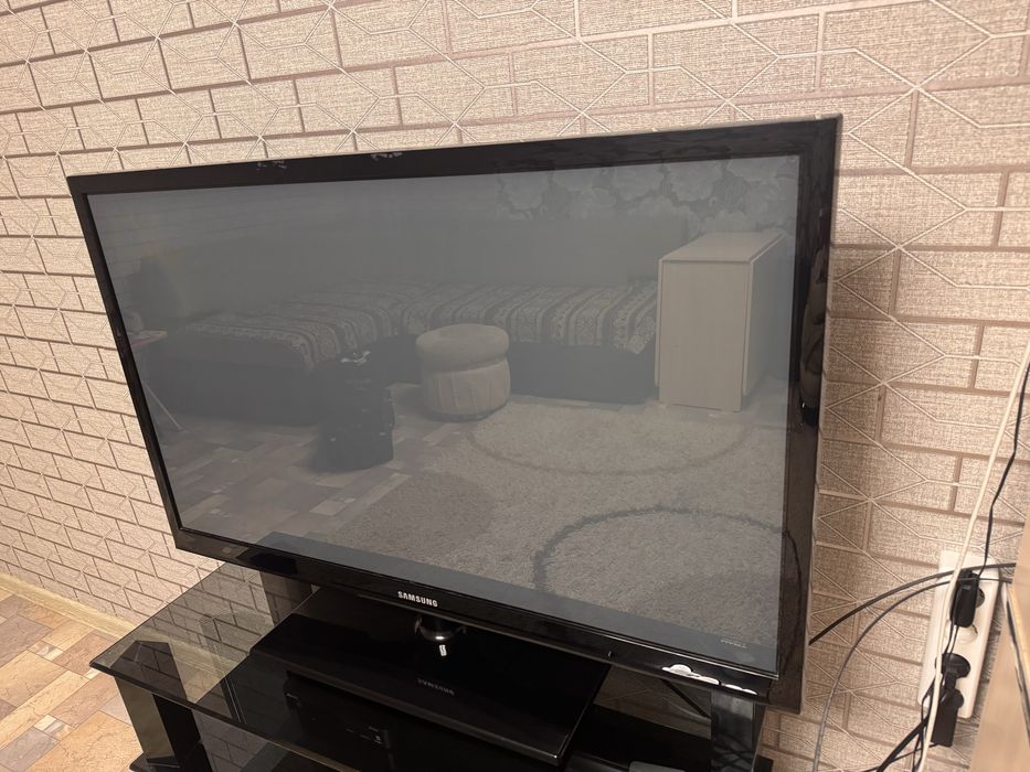 Продам телевизор samsung