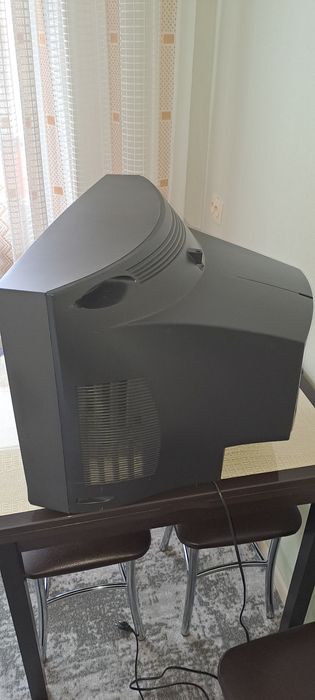 Продам телевизор