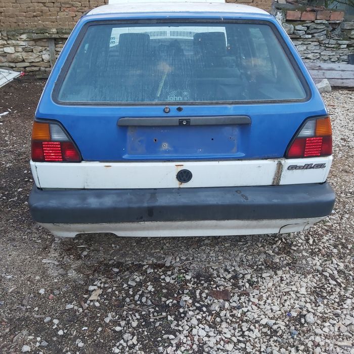 Фолксваген Голф 1.6