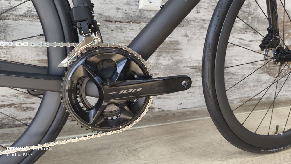 DEMO карбонов шосеен велосипед Scott Addict RC30 105 Di2 Capital 2025 | L