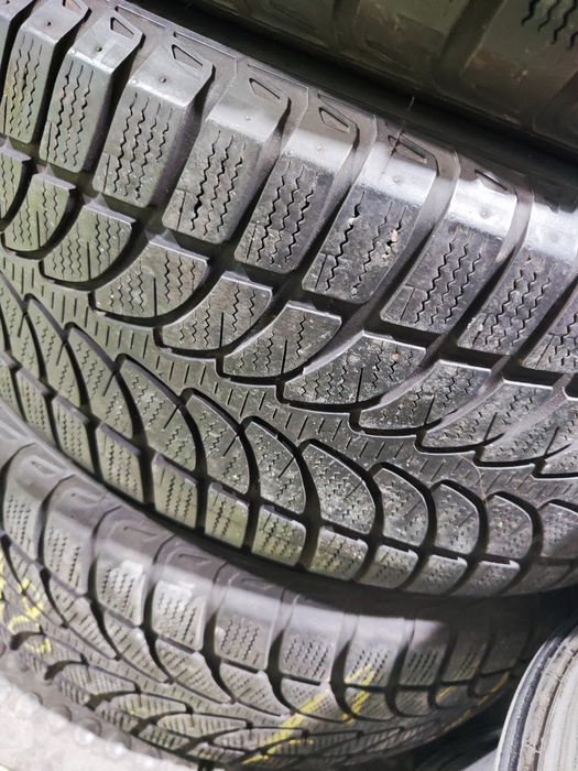 4 бр 235/60/18 Bridgestone