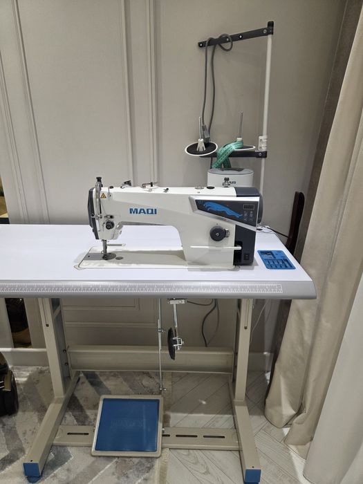 Продам швейную машину