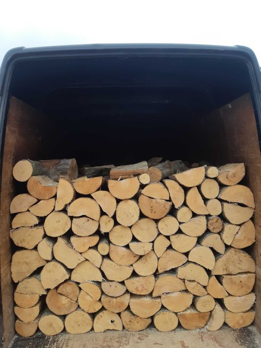 Lemne de foc cu transport la domiciliu