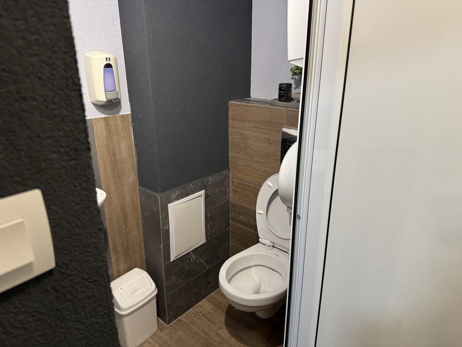 Продава се Магазин в Варна, Военна болница - 500 кв.м за 0 €/кв.м - Снимка #12