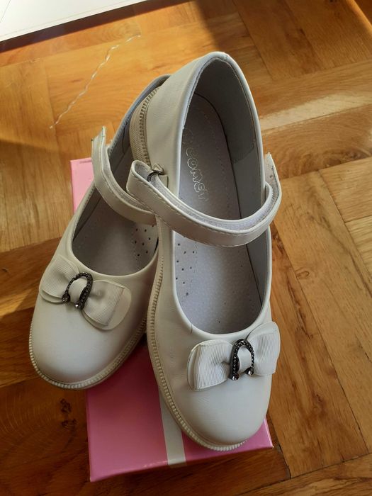 Обувки  34 номер