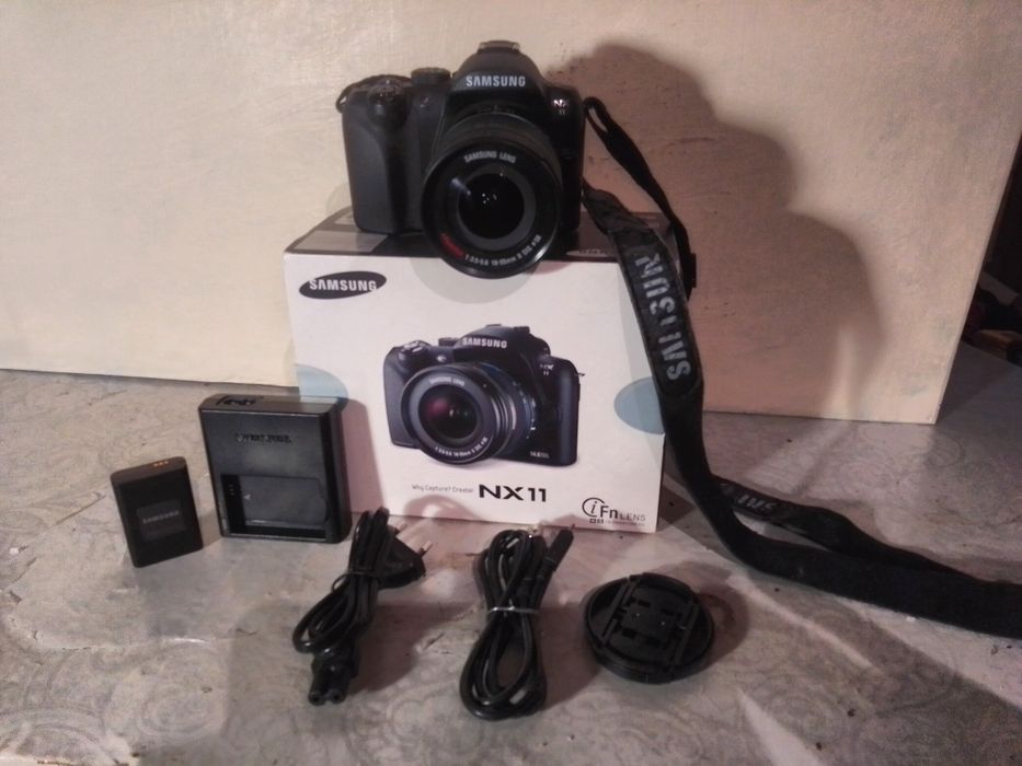 Фотоаппарат Samsung NX 11