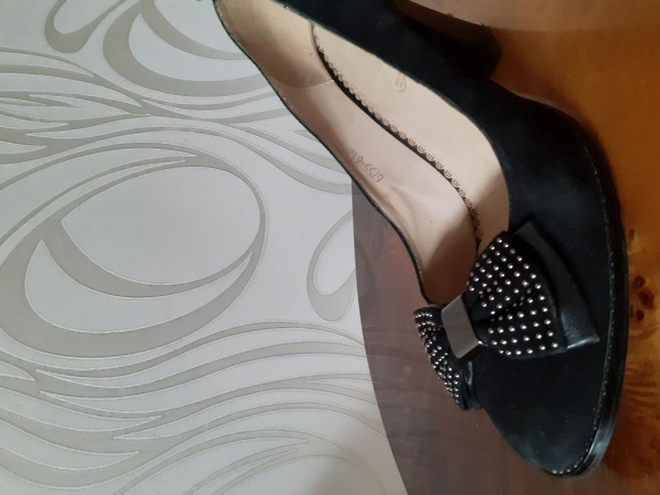 Продам обувь женскую