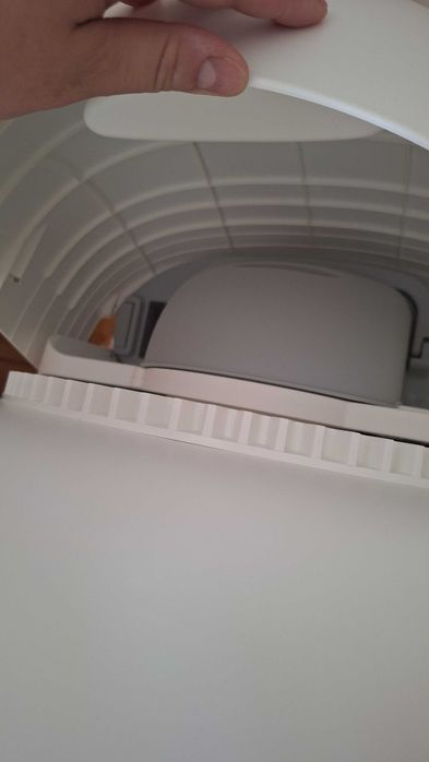 Litiera electrica pisici