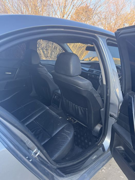 Седалки за бмв е60