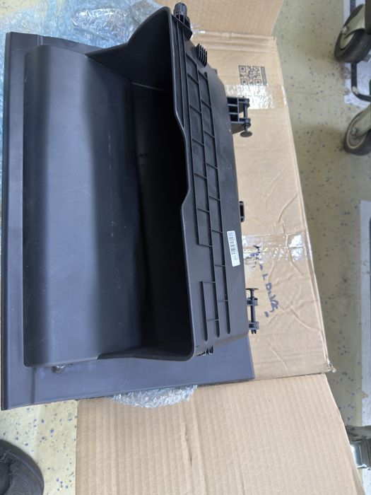 Продам бардачок салонный