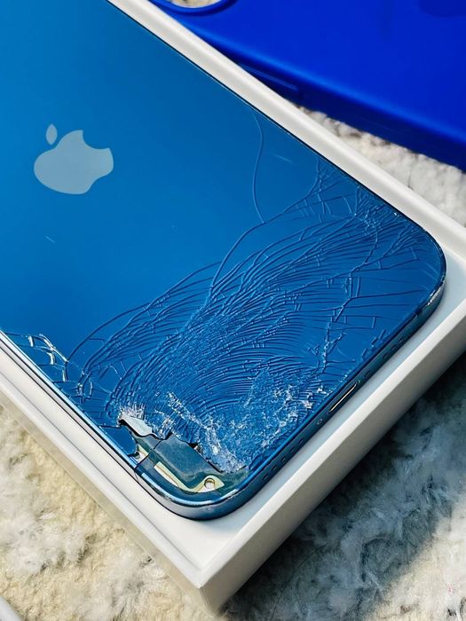 iPhone 13 256gb синий