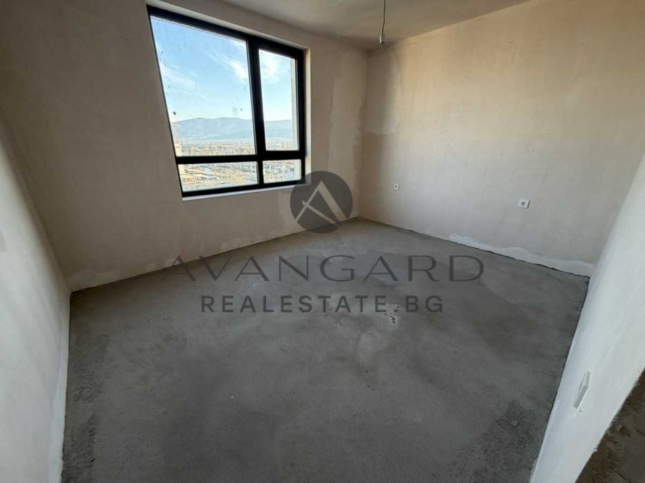 Продава се Четиристаен апартамент в Пловдив, Тракия - 191 кв.м за 734 €/кв.м - Снимка #4
