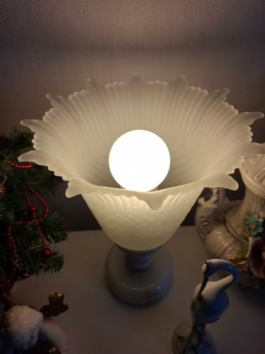 Настолна   Лампа