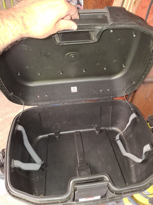 Topcase Givi/Kappa +placă