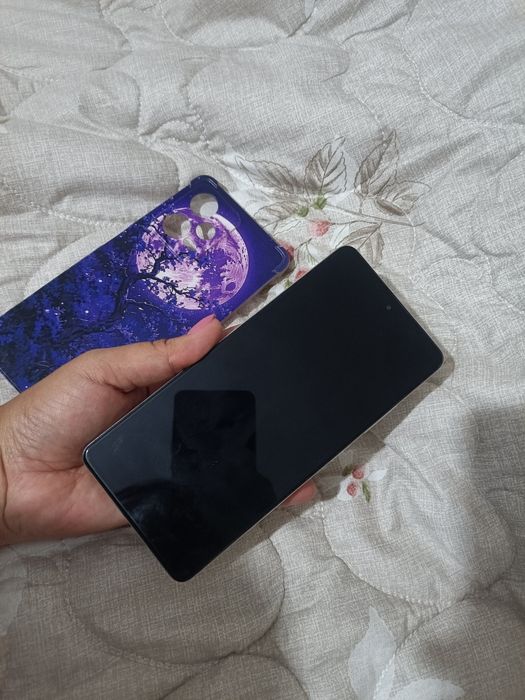 Продам телефон Redmi note 12+ 5G