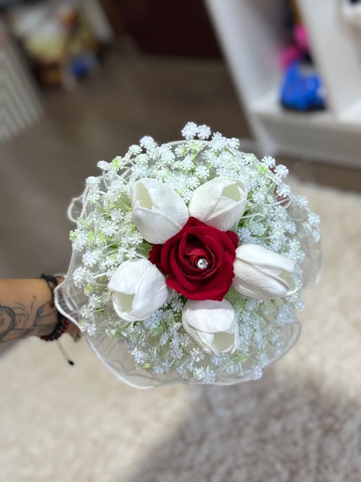 Buchet flori artificiale