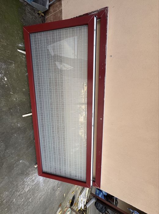 Usa balcon de termopan Salamander 5 camere grena/alb