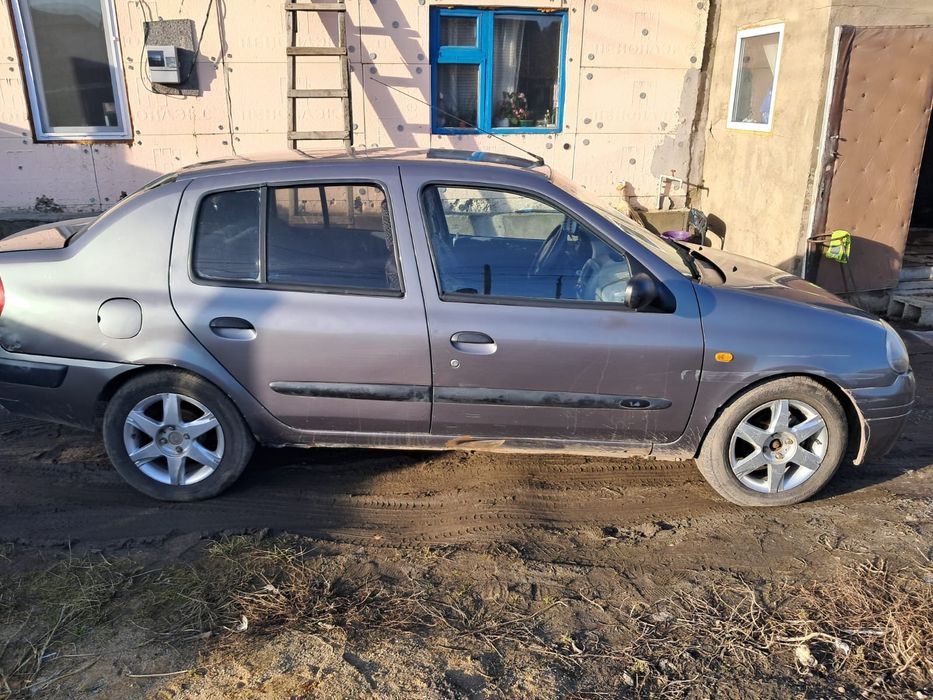 Renault Clio 2004 продам+ торг