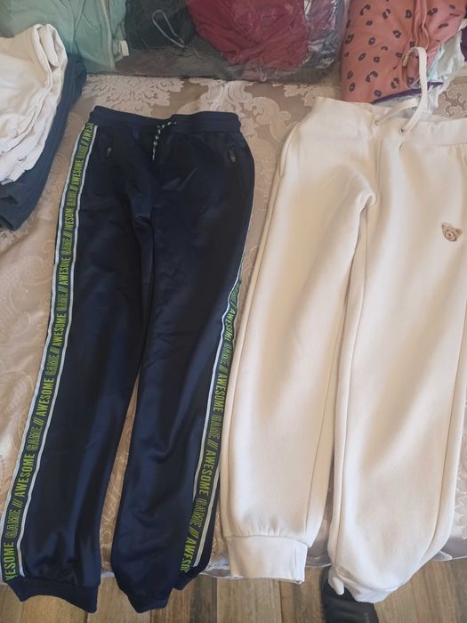 Тениски 134/140 момиче долнища