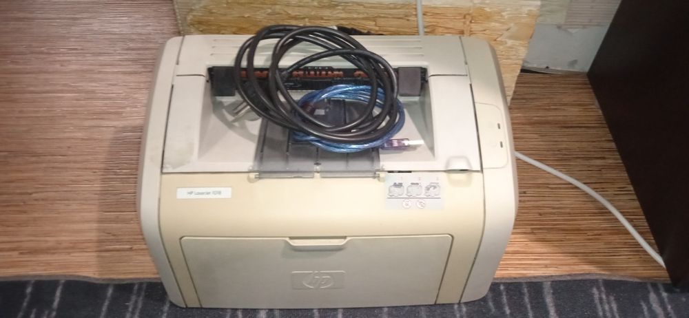 Продам принтер hp 1018