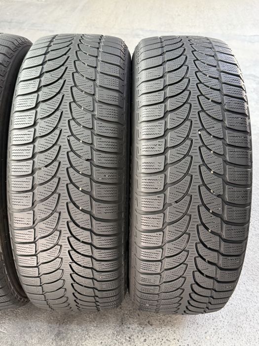 215/60/17 Bridgestone 4Броя: 90€ 5.5мм