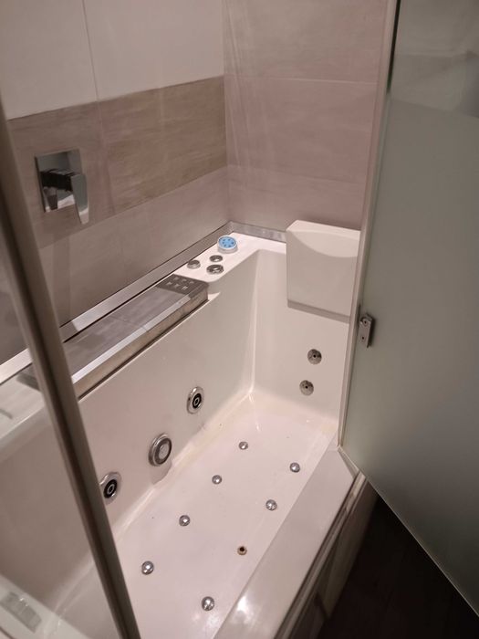 Хиромасажна вана