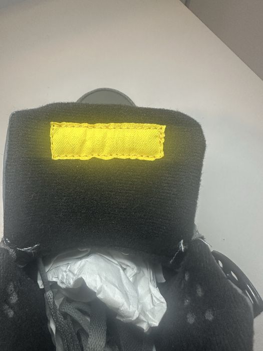 Jordan 4 Retro Cool Gray