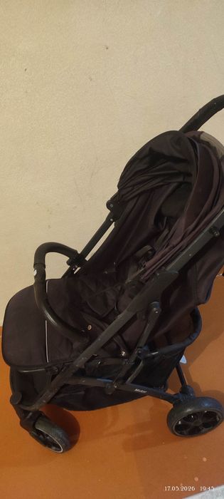Коляска почти новый без поломки