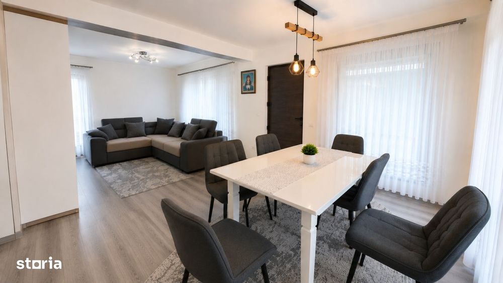Casa de vanzare, 142 mp utili, vedere spre oras si munti, zona Perifer