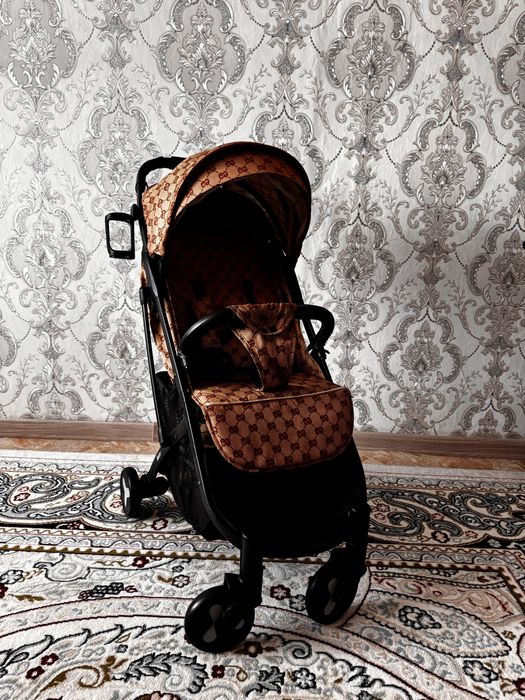 Продам детскую коляску