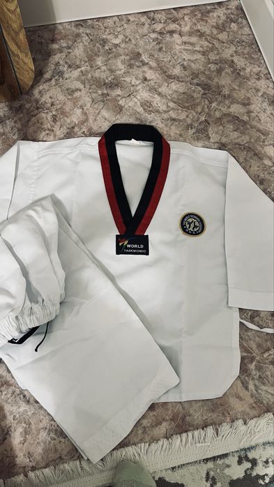 Продам форму для таеквандо