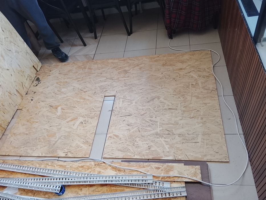 Продам 6 листов ОСБ, 125 на 200 на 9