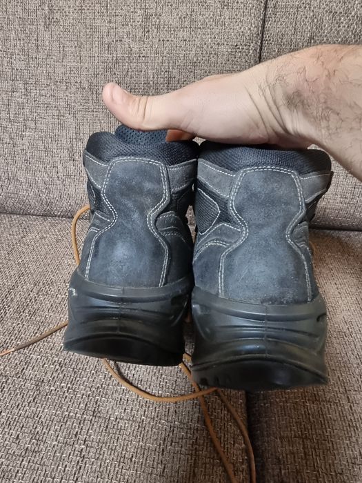 Bocanci AKU goretex.nr 44