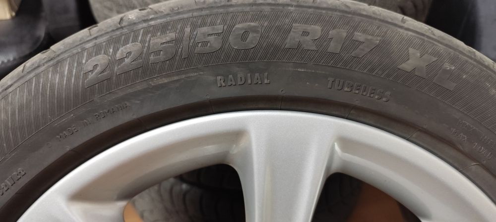 Джанти с гуми за БМВ 225/50/17