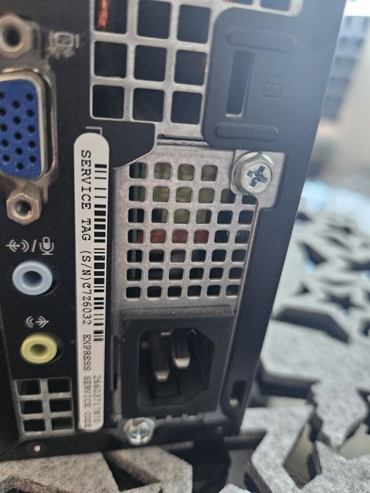 Компактен компютър Dell OptiPlex 7010 SFF – 4GB RAM
