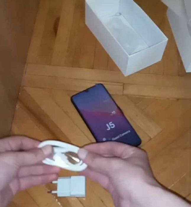 Продам Самсунг J5 New