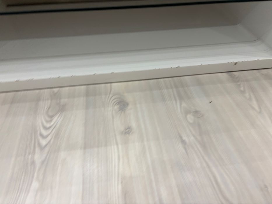 Бяла холна маса Ан