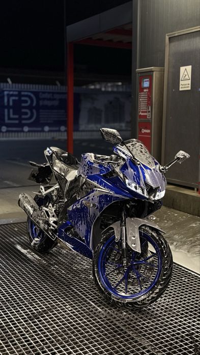 Yamaha YZF R125 motocicleta de 125 16 ani