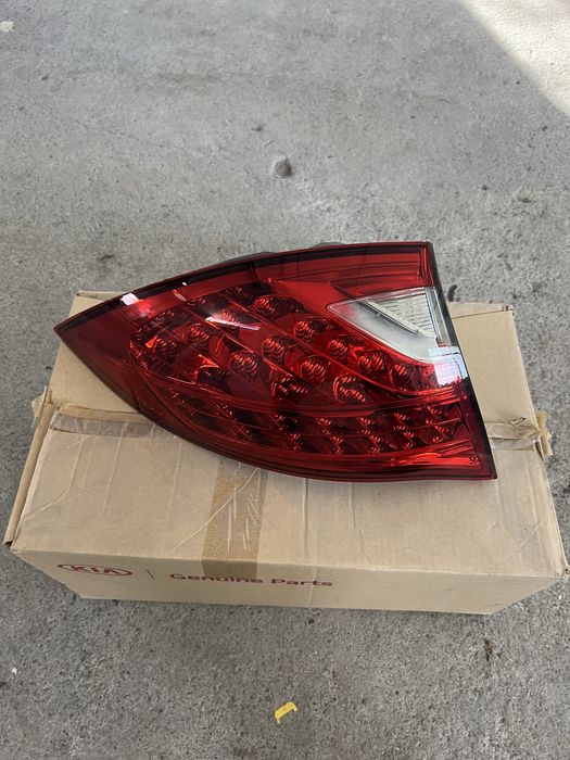 Porsche Cayenne 2012 - външни стопове