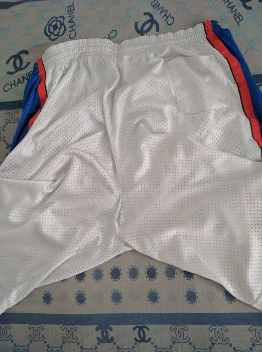 Спортивные шорты Adidas NBA.