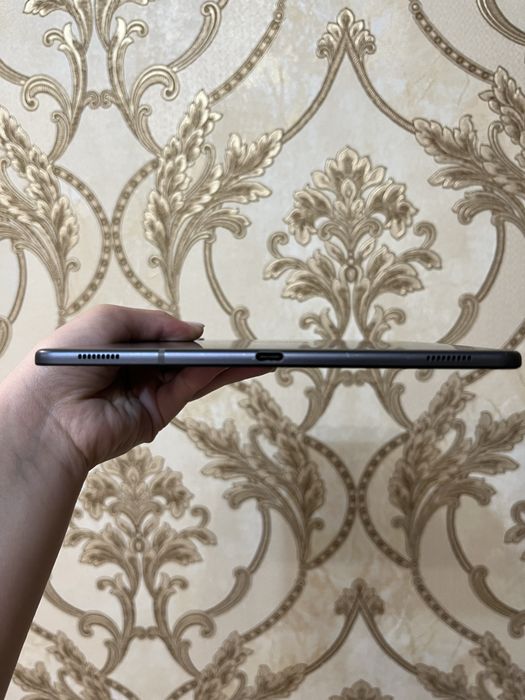 Продам Samsung galaxy tab s5e 4/64