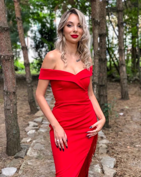 Rochie roșie, ca nouă