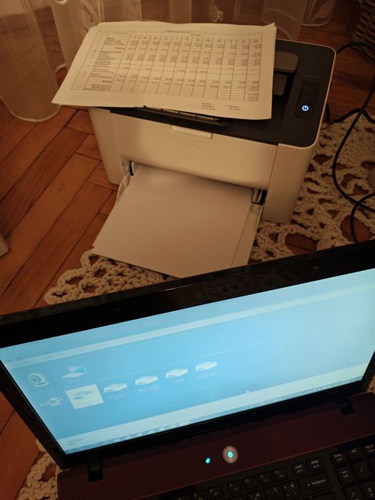 Принтер HP Lazer 107w-нов!