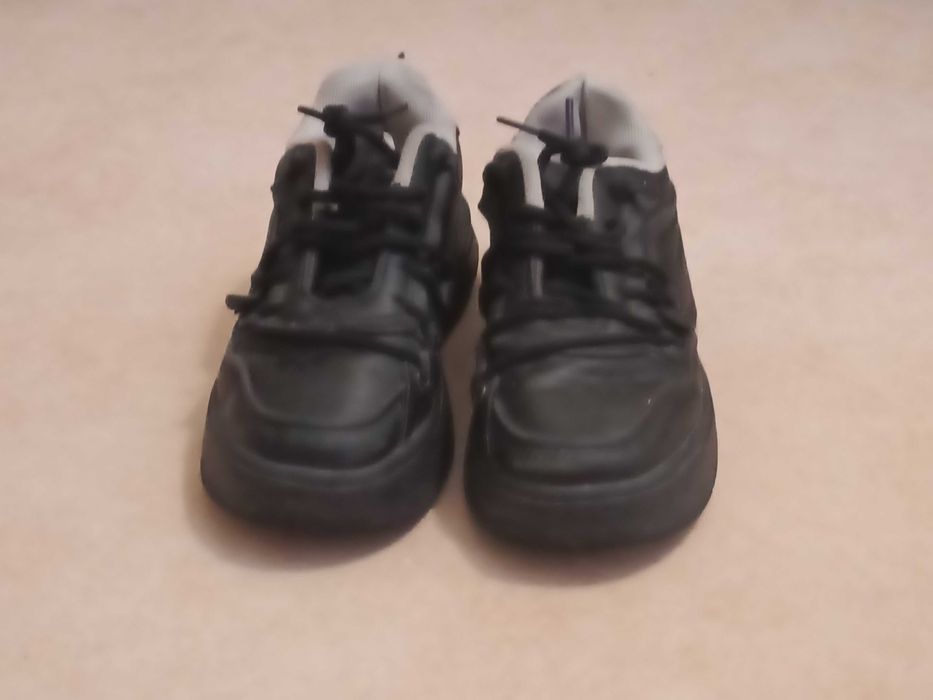 Кроссовки на девочку