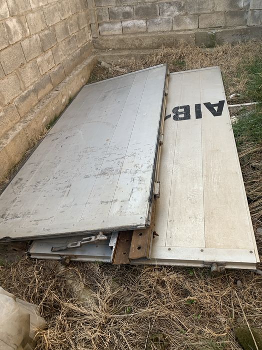 Комплект стойки и двери прицеп фуры