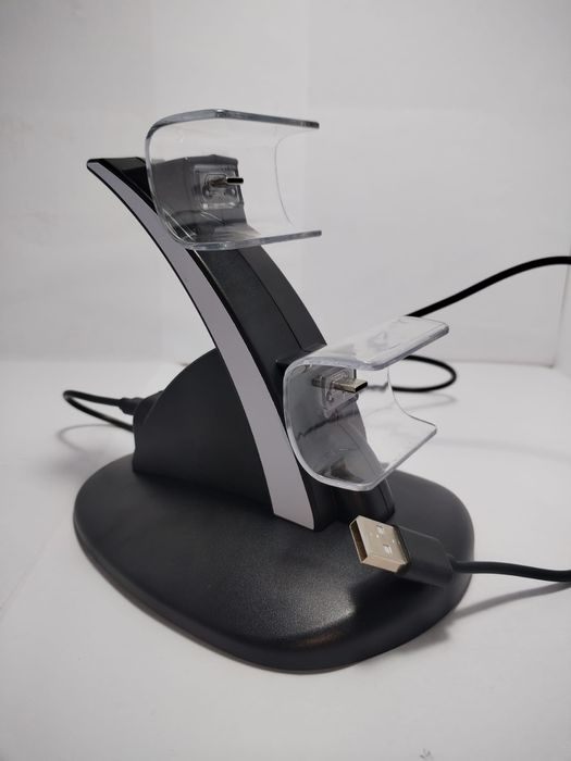 stand de încărcare dual iPlay pentru controlerele PS5.