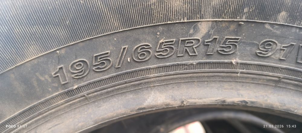 Шины  продам стояли на элантре