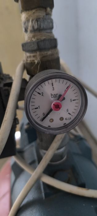 Хидрофорна помпа