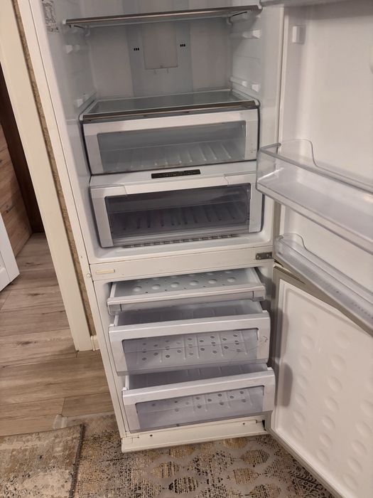 Продам холодильник Samsung No Frost