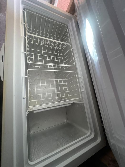 Vând combina frigorifica